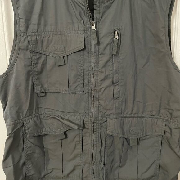 Clearwater Outfitters vest  - Picture 2 of 5